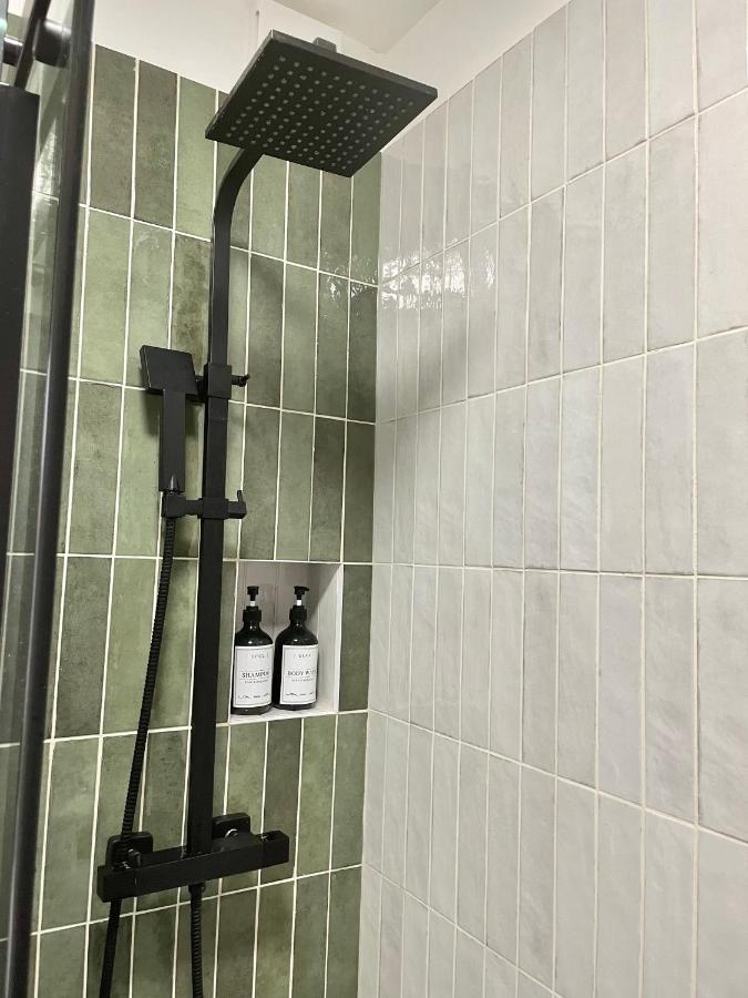 Newly Refurbished 2 Bedroom Apartment In South 伦敦 外观 照片